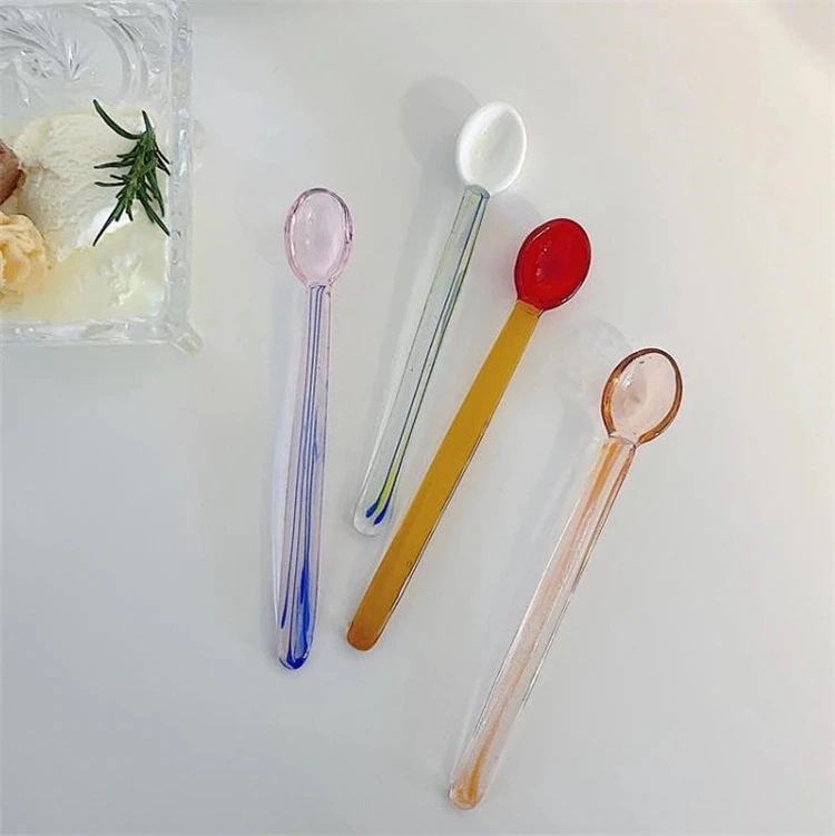 激安セール 2個入り 牛乳攪拌スプーン ストレートシャンクスプーン スクリュースプーン コーヒースプー ベンディングスプーン スプーン オリジナル クリスタル キャンディ 甘いスプー
