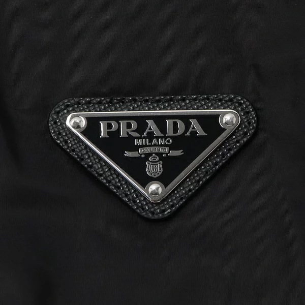 ジャケット リナイロン トライアングルロゴ ブラック メンズ SGC220 1WQ9 F0002 S231 ジャケット リナイロン トライアングルロゴ ブラック メンズ SGC220 1WQ9 F0002 S231