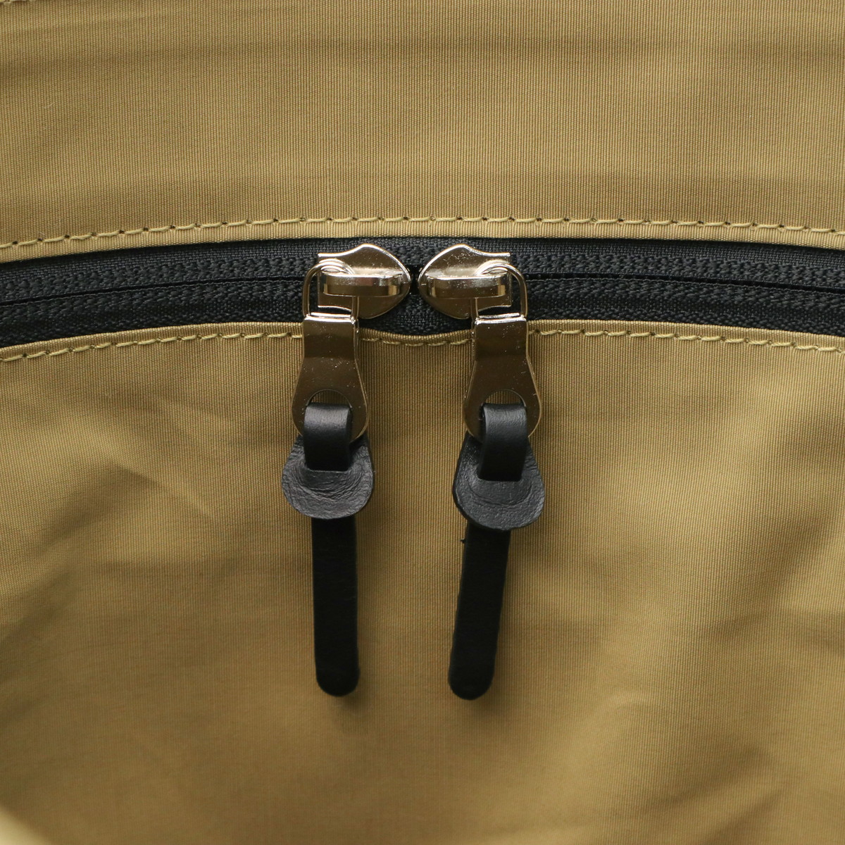 SIMPLICITY PLUS SHOULDER M 斜めがけ 大容量 撥水 メンズ レディース