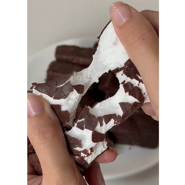 ハリボーチョコマシュマロ　ソフトキッス 海外発送】HARIBO ハリボー チョコマシュマロ Chamallows soft