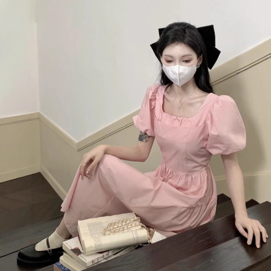 【1点ご購入 で10点プレゼントいたします】2025ピンクパフスリーブ小柄ワンピース女性ウエストアップ初恋スカートミディアムスカート 【1点ご購入 で10点プレゼントいたします】2025ピンクパフスリーブ小柄ワンピース女性ウエストアップ初恋スカートミディアムスカート