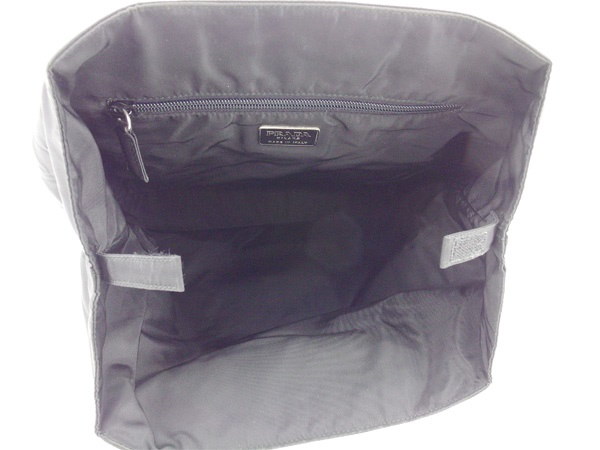 プラダ PRADA ハンドバッグ レディース ブラック ナイロン 美品 セール 【中古】 T592 . プラダ PRADA ハンドバッグ レディース ブラック ナイロン 美品 セール 【中古】 T592 .
