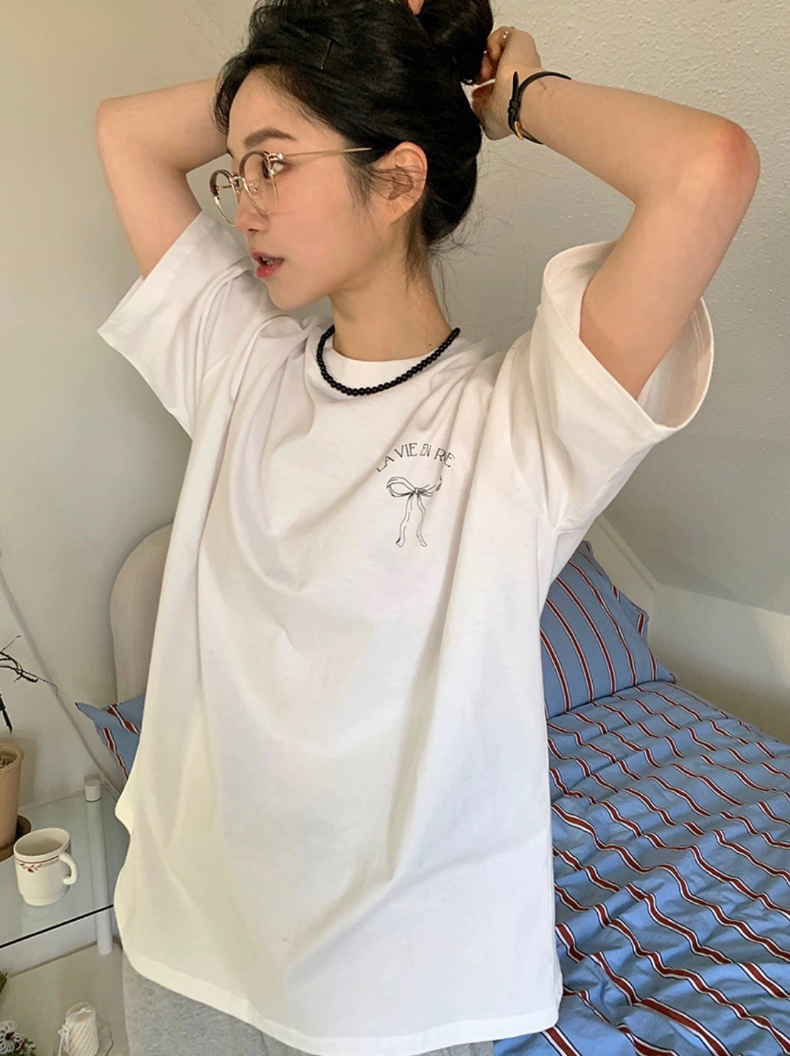 バック リボンプリント Tシャツ レディース トップス レギュラー丈 半袖 ラウンドネック リボン 綿 きれいめ シンプル カジュアル スポーティー クール ベーシック ナチュラル プリント 春 夏 バック リボンプリント Tシャツ レディース トップス レギュラー丈 半袖 ラウンドネック リボン 綿 きれいめ シンプル カジュアル スポーティー クール ベーシック ナチュラル プリント 春 夏