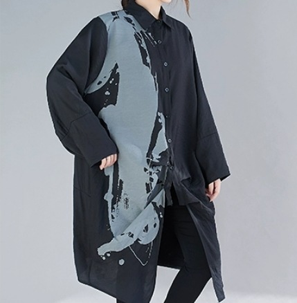 模様入り長袖ロングシャツ トップス ロング丈 袖あり 柄入り 個性的 ゆったり 長袖 爽やか 大人スタイル 大人可愛い きれいめ シンプル カジュアル 大人 上品 おしゃれ かっこいい レトロ