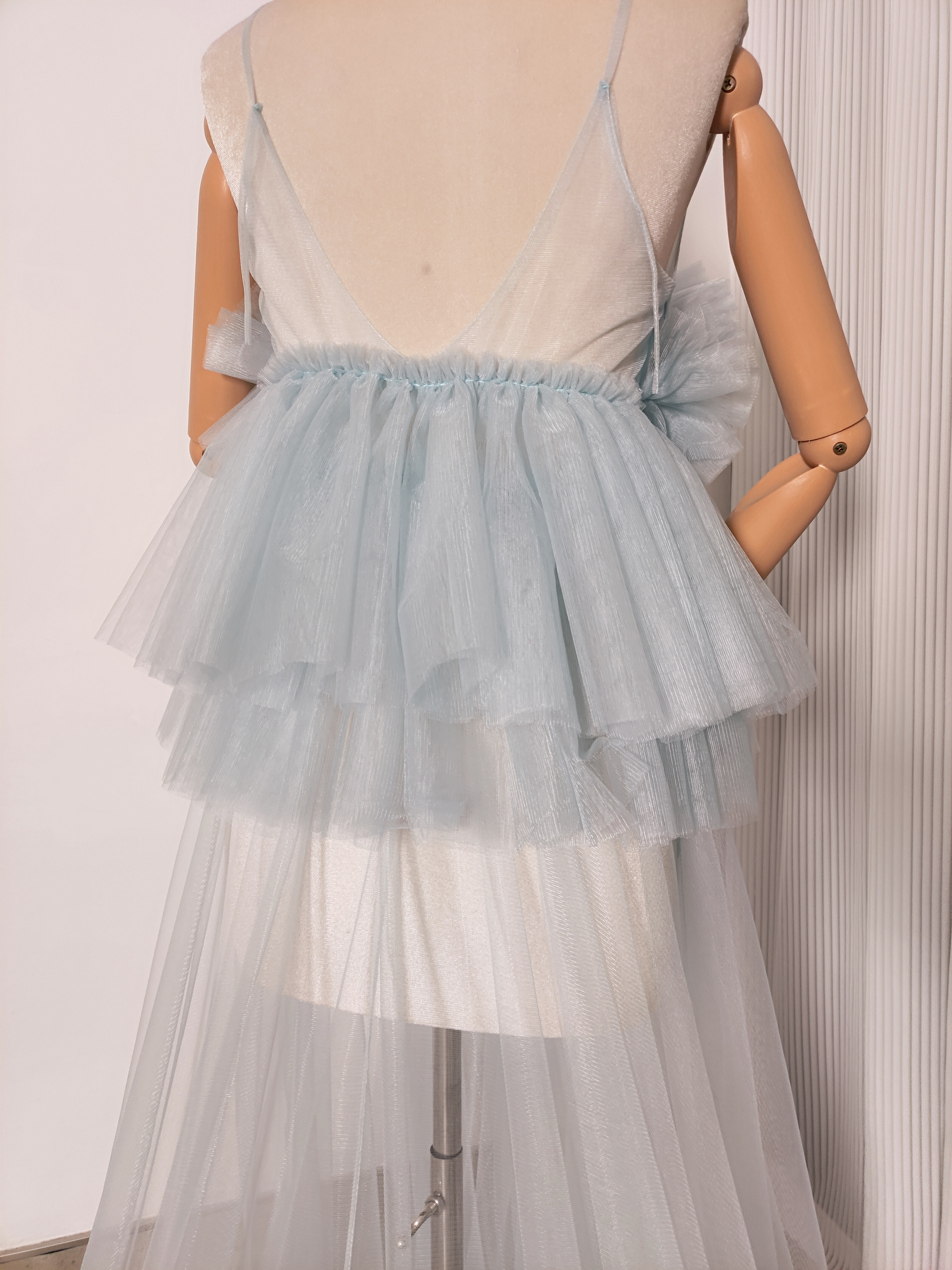 爽やかで優しいブルー オーバードレス キャミソール 胸元フリル ソフトチュール 前撮り 妊婦 爽やかで優しいブルー オーバードレス キャミソール 胸元フリル ソフトチュール 前撮り 妊婦