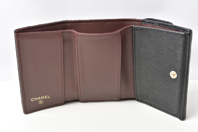 シャネル コインケース/ミニ財布 CHANEL コンパクトウォレット/A84401/3つ折り財布 キャビアスキン クラシック A84401 ブラック
