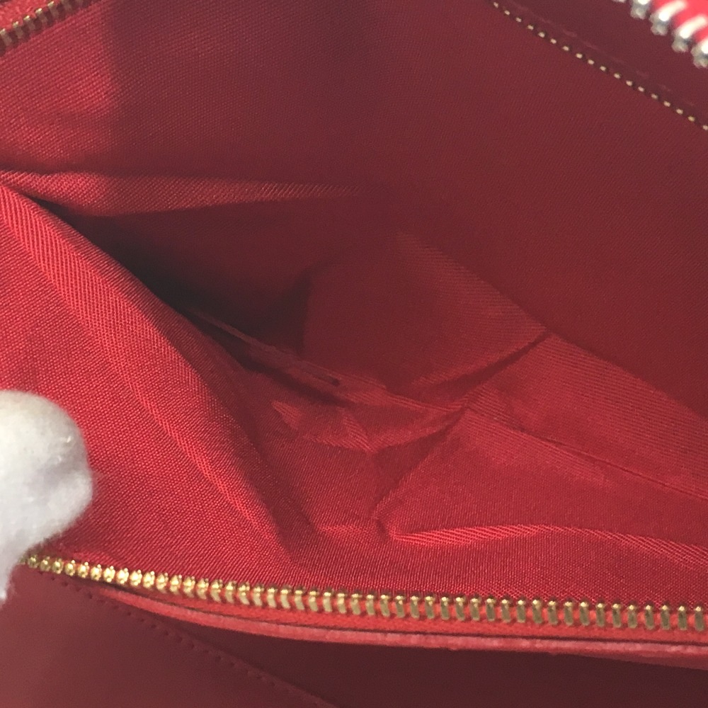 iPadケース クラッチバッグ スパイクスタッズ カバン エナメル/レザー レッド