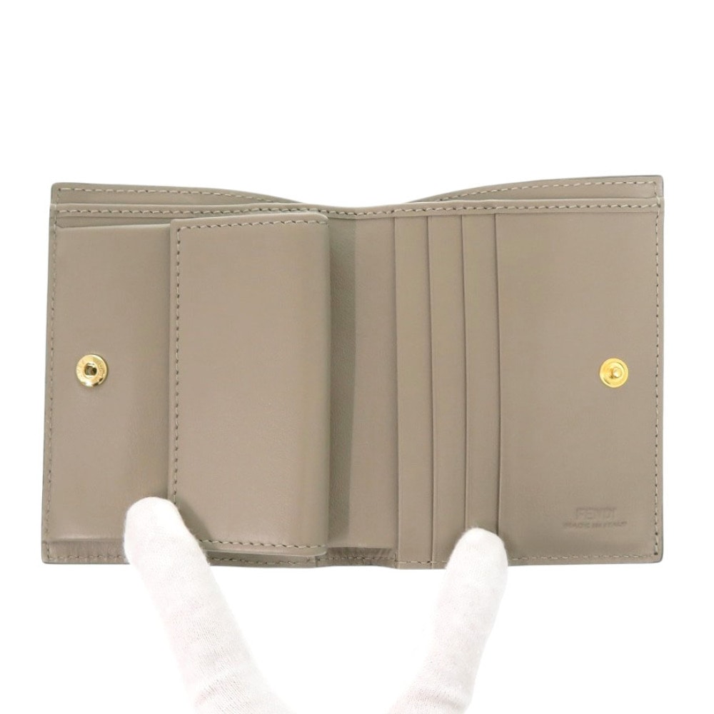 新品同様 エフイズフェンディ 8M0387 二つ折り財布 レザー/クルーズレザー ベージュ 1712【中古】 レディース