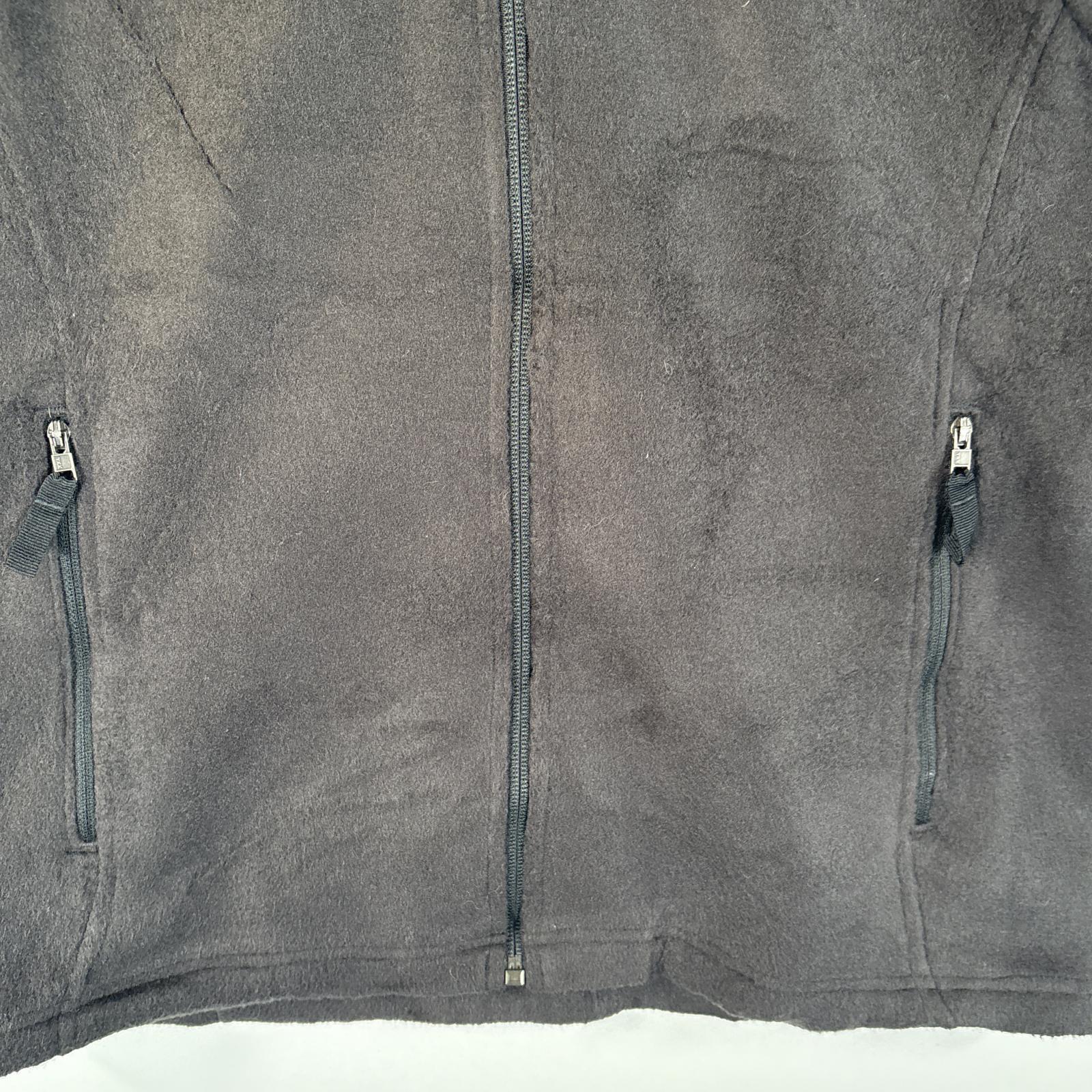 古着 フリースベスト シンチラ ワンポイントロゴ 企業ロゴ刺繍 フルジップ S ブラック レディース 古着 フリースベスト シンチラ ワンポイントロゴ 企業ロゴ刺繍 フルジップ S ブラック レディース