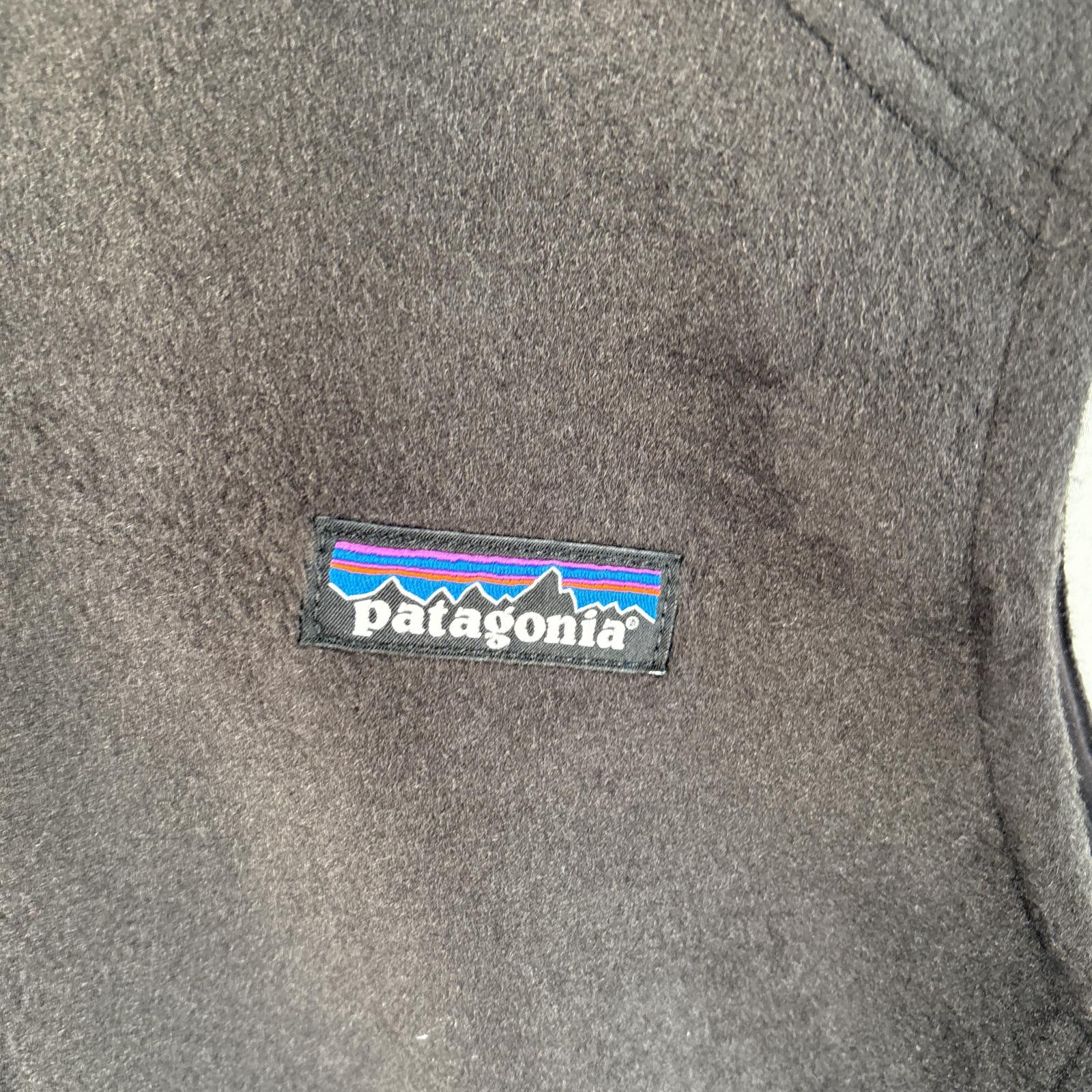 古着 フリースベスト シンチラ ワンポイントロゴ 企業ロゴ刺繍 フルジップ S ブラック レディース 古着 フリースベスト シンチラ ワンポイントロゴ 企業ロゴ刺繍 フルジップ S ブラック レディース