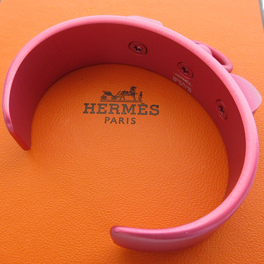 エルメス HERMES バングル ブレスレット コリエドシアン メドール/アルミニウム ピンク レディース s0672g エルメス HERMES バングル ブレスレット コリエドシアン メドール/アルミニウム ピンク レディース s0672g