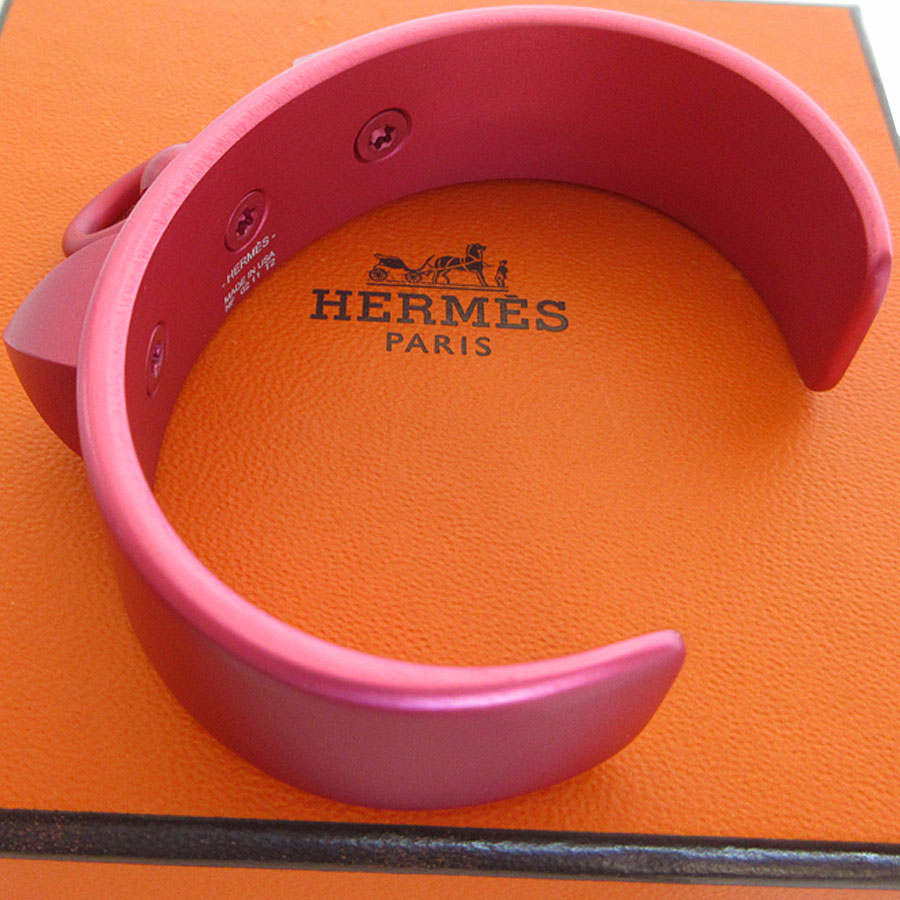 エルメス HERMES バングル ブレスレット コリエドシアン メドール/アルミニウム ピンク レディース s0672g エルメス HERMES バングル ブレスレット コリエドシアン メドール/アルミニウム ピンク レディース s0672g