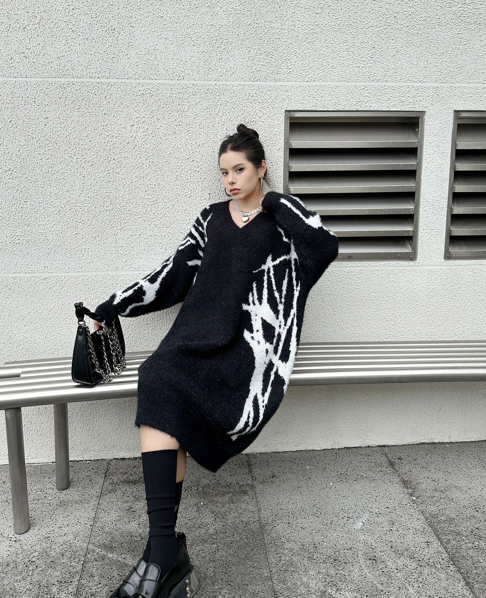 【J.Fashion】 ロングニット おしゃれ 個性的なデザイン ニットワンピース vネック レディース ロングセーター メガ割 【J.Fashion】 ロングニット おしゃれ 個性的なデザイン ニットワンピース vネック レディース ロングセーター メガ割