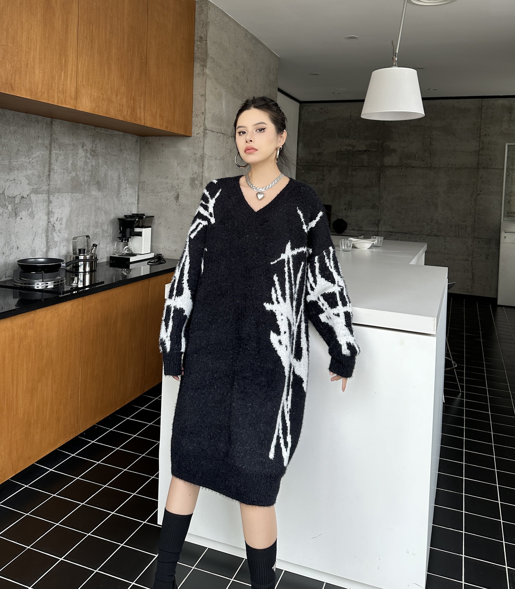 【J.Fashion】 ロングニット おしゃれ 個性的なデザイン ニットワンピース vネック レディース ロングセーター メガ割 【J.Fashion】 ロングニット おしゃれ 個性的なデザイン ニットワンピース vネック レディース ロングセーター メガ割