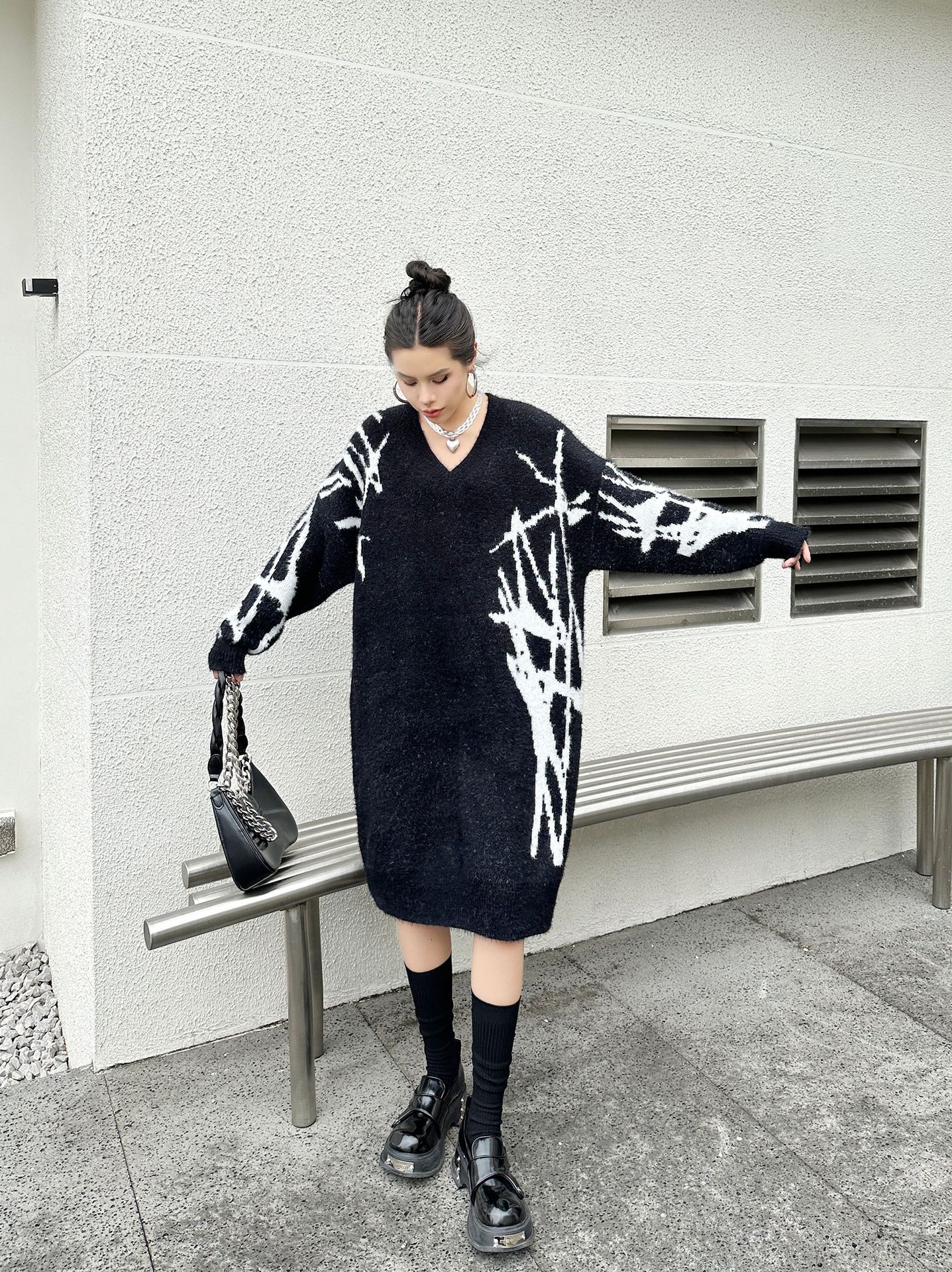 【J.Fashion】 ロングニット おしゃれ 個性的なデザイン ニットワンピース vネック レディース ロングセーター メガ割 【J.Fashion】 ロングニット おしゃれ 個性的なデザイン ニットワンピース vネック レディース ロングセーター メガ割