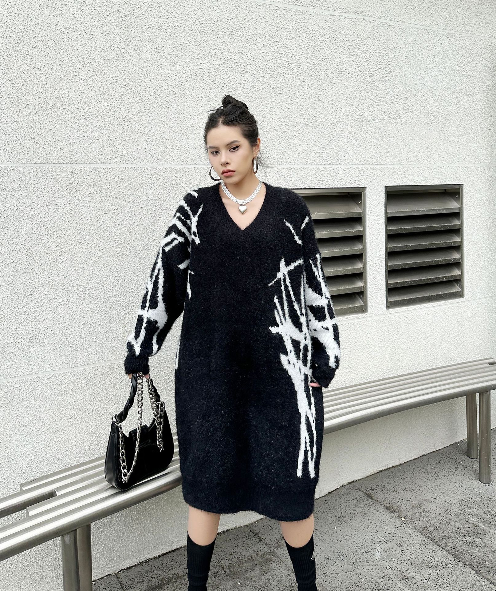 【J.Fashion】 ロングニット おしゃれ 個性的なデザイン ニットワンピース vネック レディース ロングセーター メガ割 【J.Fashion】 ロングニット おしゃれ 個性的なデザイン ニットワンピース vネック レディース ロングセーター メガ割