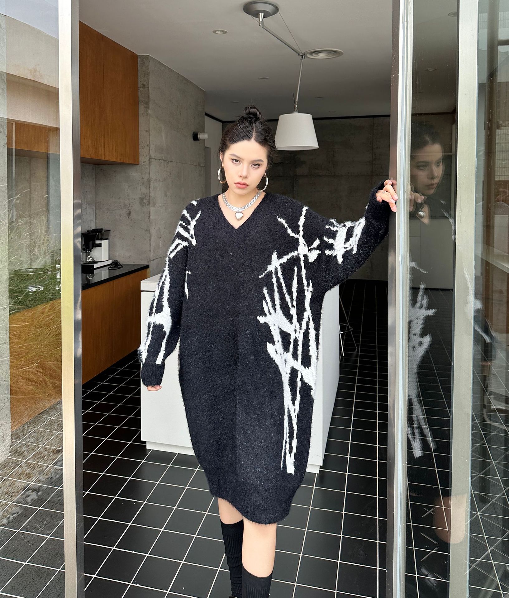 【J.Fashion】 ロングニット おしゃれ 個性的なデザイン ニットワンピース vネック レディース ロングセーター メガ割 【J.Fashion】 ロングニット おしゃれ 個性的なデザイン ニットワンピース vネック レディース ロングセーター メガ割