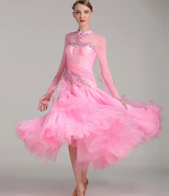 モダンドレス　新作ゴージャズな社交ダンスドレス　リボンボリュームラテンワルツ衣装　スパンコールキラキラ舞台ステージ服　競技着 練習服　レッスン着　発表会舞台演出服　インターナショナルダンス衣装