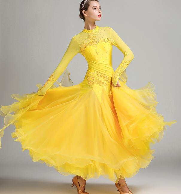 モダンドレス　新作ゴージャズな社交ダンスドレス　リボンボリュームラテンワルツ衣装　スパンコールキラキラ舞台ステージ服　競技着 練習服　レッスン着　発表会舞台演出服　インターナショナルダンス衣装