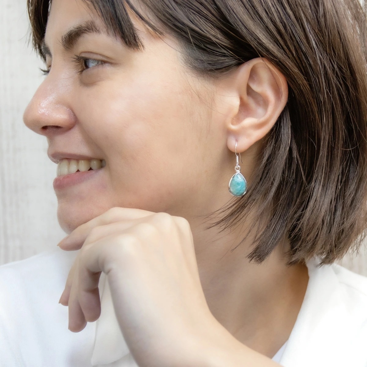 フックピアス レディース 両耳用 シルバー925 ラリマー 天然石 ドロップ 雫型 4本爪 揺れる フックピアス レディース 両耳用 シルバー925 ラリマー 天然石 ドロップ 雫型 4本爪 揺れる