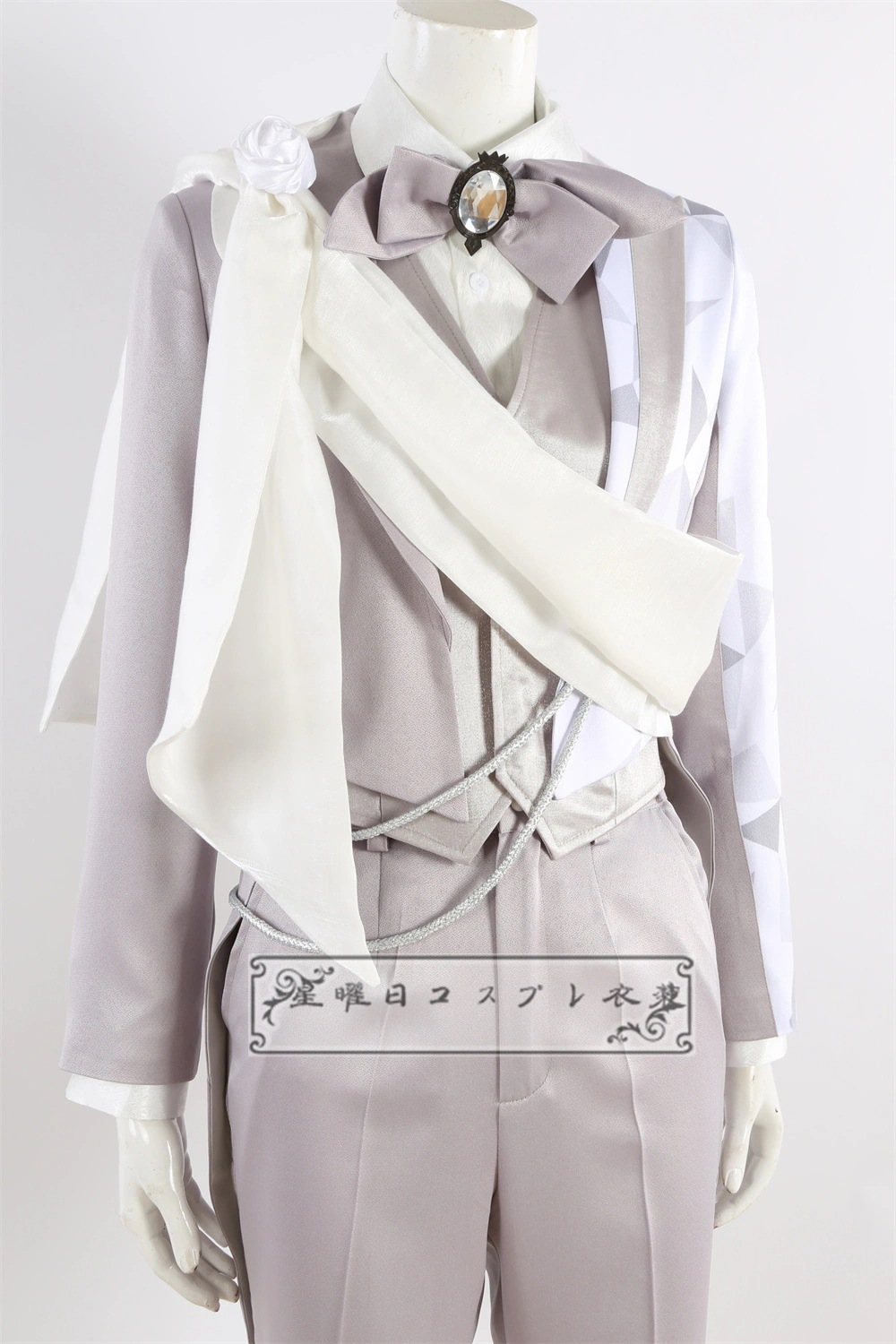 ツイステ 100年 HEARTSLA寮 全員通用 制服 コスプレ衣装 コスチューム