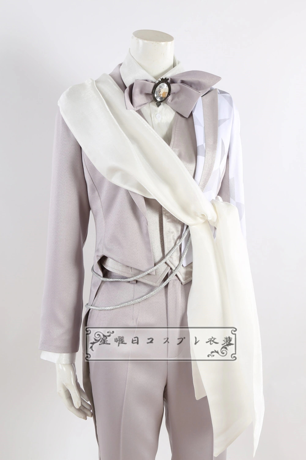 ツイステ 100年 HEARTSLA寮 全員通用 制服 コスプレ衣装 コスチューム