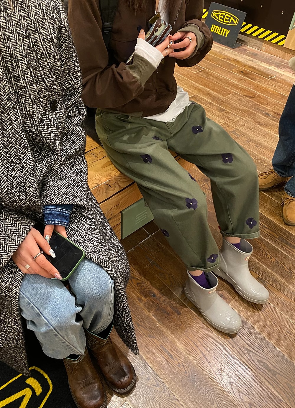 レディース パンツ ボトムス カーゴパンツ かわいい シンプル カジュアル かっこいい レトロ メンズライク ボーイッシュ スポーティー ガーリー クール 存在感 ヴィンテージ クラシカル カレッジ風