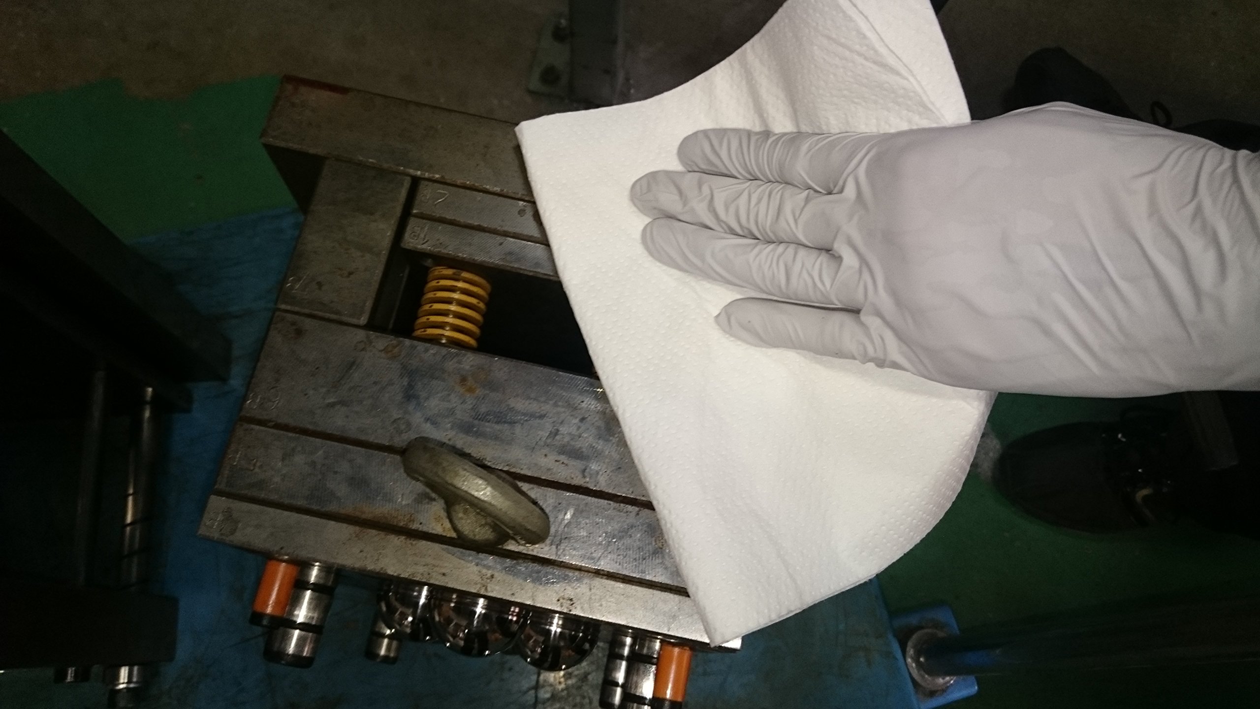 【ケース販売】 クレシア キムタオル ホワイト ポップアップ シングル 150枚/ボックス ×4ボックス入 持ち運びに便利なボックスタイプのレギュラーサイズ 61431 【ケース販売】 クレシア キムタオル ホワイト ポップアップ シングル 150枚/ボックス ×4ボックス入 持ち運びに便利なボックスタイプのレギュラーサイズ 61431