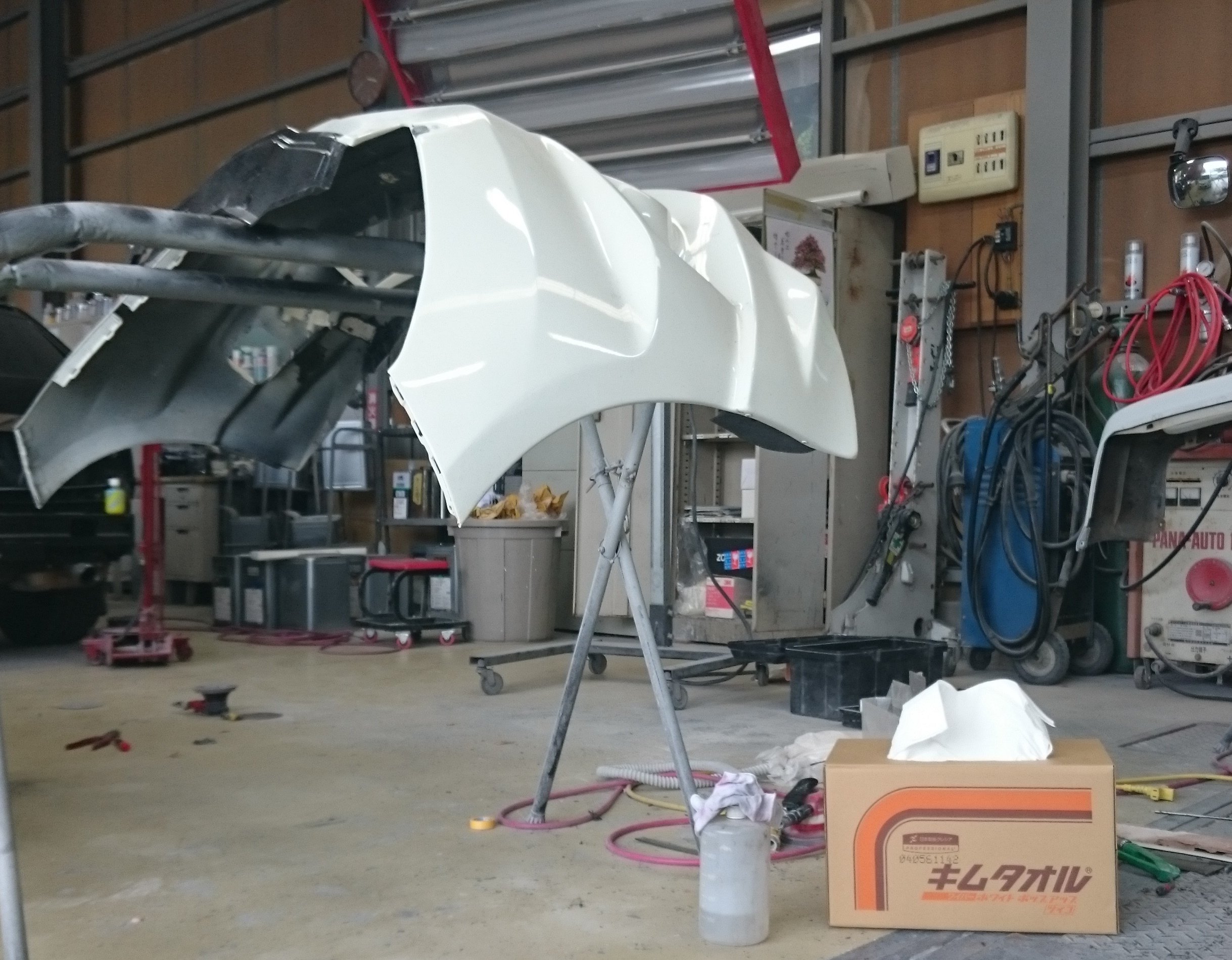 【ケース販売】 クレシア キムタオル ホワイト ポップアップ シングル 150枚/ボックス ×4ボックス入 持ち運びに便利なボックスタイプのレギュラーサイズ 61431 【ケース販売】 クレシア キムタオル ホワイト ポップアップ シングル 150枚/ボックス ×4ボックス入 持ち運びに便利なボックスタイプのレギュラーサイズ 61431