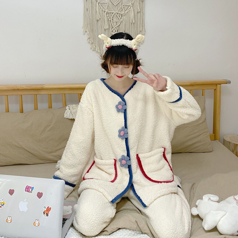 レディースパジャマ 長袖 前ボタン 白 襟なし レディースパジャマ 長袖 前ボタン 白 襟なし