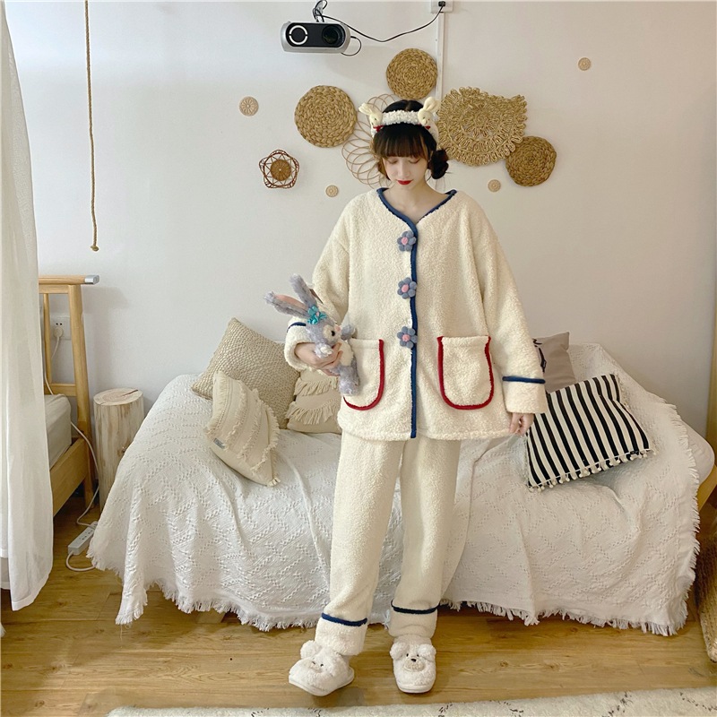 レディースパジャマ 長袖 前ボタン 白 襟なし レディースパジャマ 長袖 前ボタン 白 襟なし