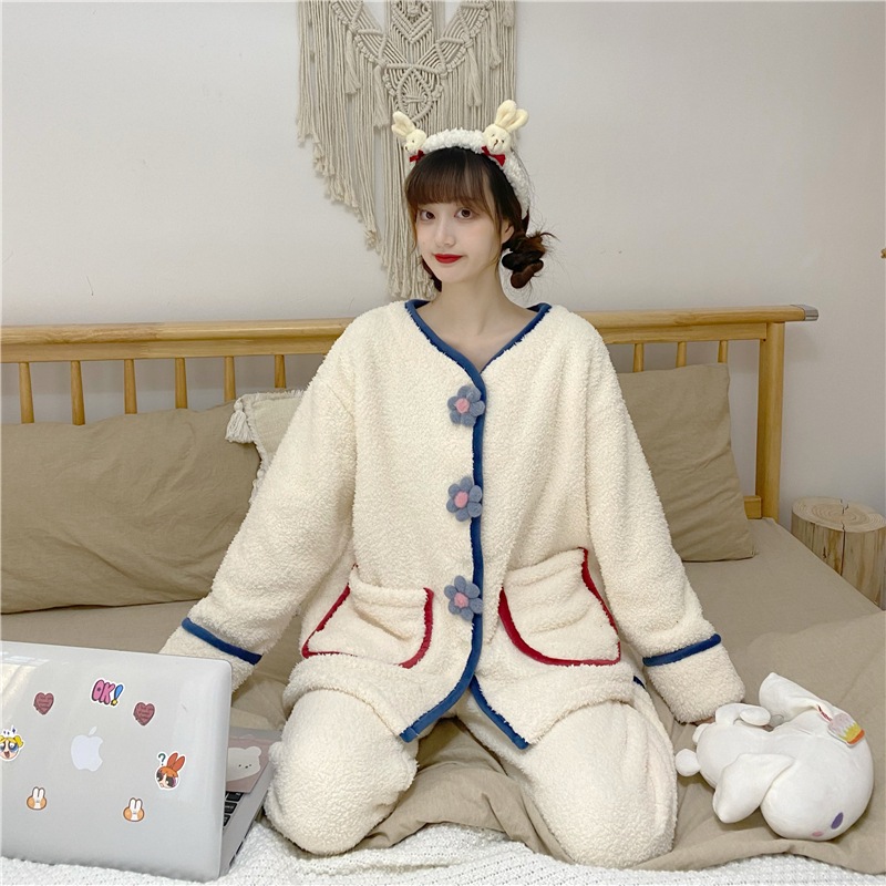 レディースパジャマ 長袖 前ボタン 白 襟なし レディースパジャマ 長袖 前ボタン 白 襟なし