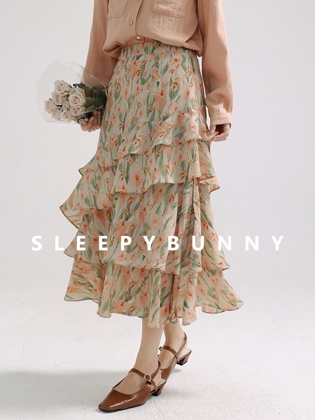 スリーピーラビットスタイルラペルフリルプリントシャツ スリーピーラビットスタイルラペルフリルプリントシャツ