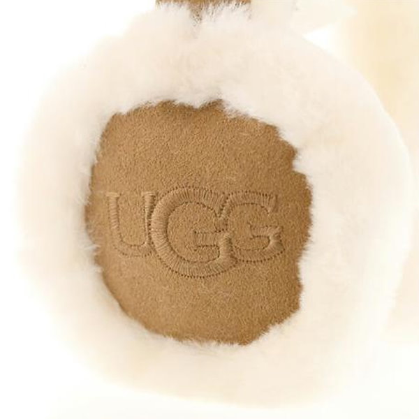 Qoo10] UGG AUSPECIAL UGG イヤーマフ 耳あて ロゴ ボア