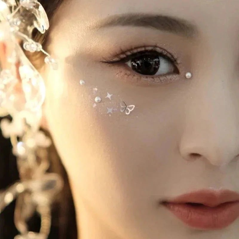 【1つ買うと1つ無料】【メガ割】ラッキーボックス アイメイク顔輝くダイヤモンドパール壊れたダイヤモンドスパンコール音楽祭ハニメイクステージパフォーマンスフォトスタジオ自撮りガールズグループ