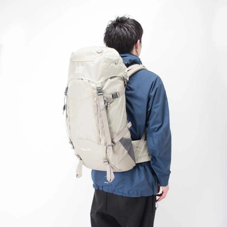 リッジ 30プラス ミディアム バックパック シルバーグレー H64×W28×D23cm(30L+) #501100-1010 リッジ 30プラス ミディアム バックパック シルバーグレー H64×W28×D23cm(30L+) #501100-1010