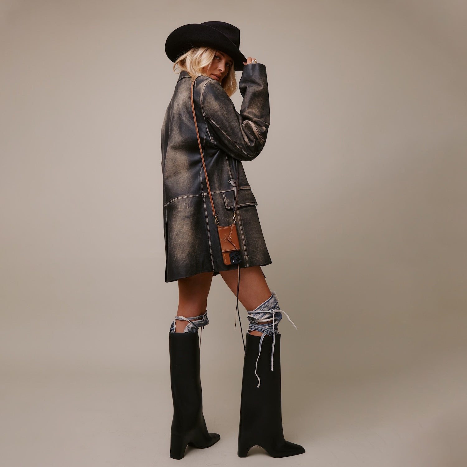 iphone15 15pro 15proMax スマホケース ショルダー 携帯 メンズ レディース 14CSD