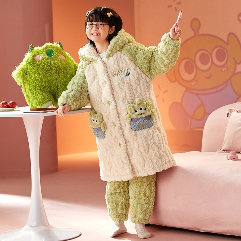 子供用パジャマ女の子秋と冬女の子コーラルフリース厚みのある三層暖かい大きな子供用フランネルホーム服アニメコミック