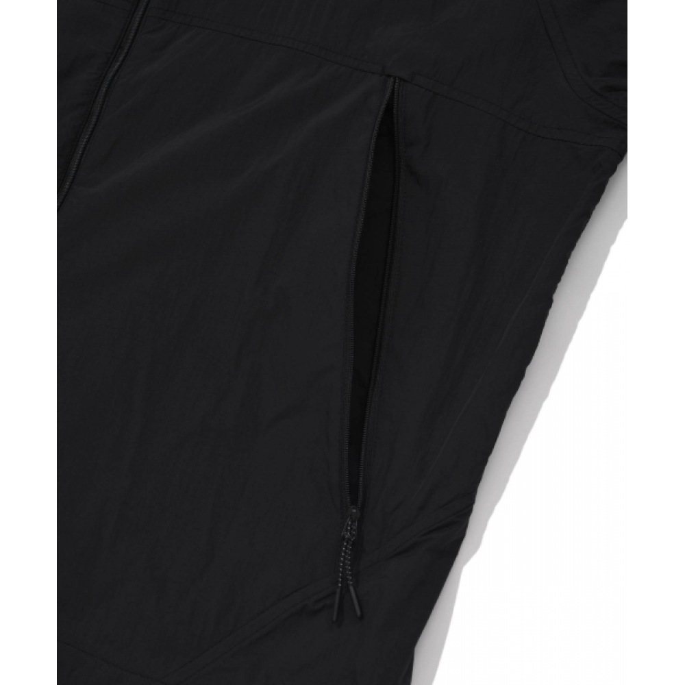 COVERNAT 軽量パッカブルウィンドブレーカーブラック