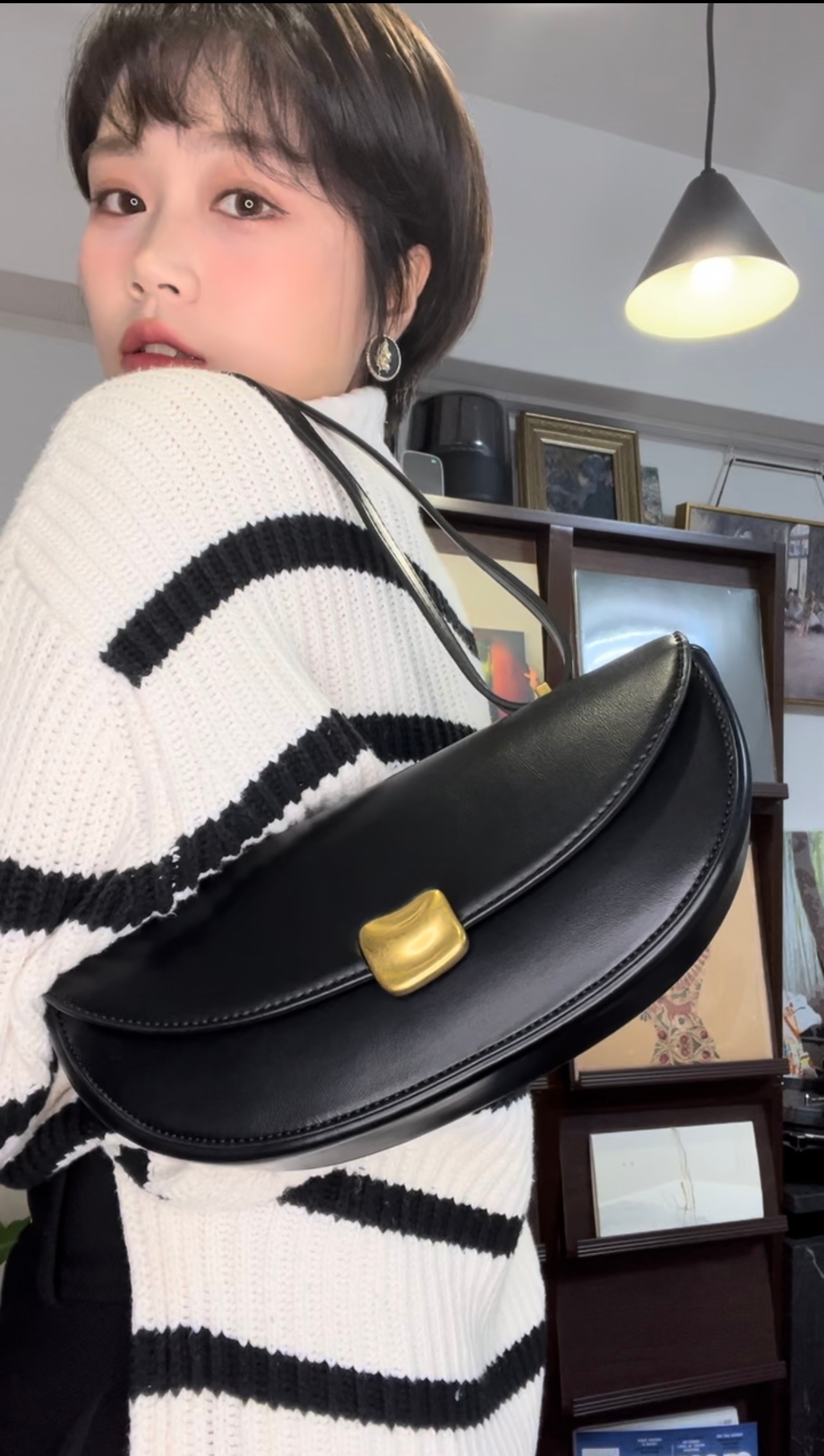 ハーフムーン ハック(Le reveuse）