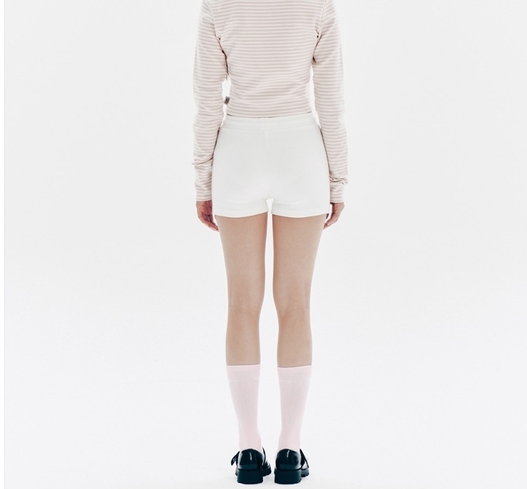 ★24-25FW新作★YOUHEE X LITTLE TWIN STAR LOGO SHORTS MUSINSA公式 | YOUHEE YOUHEE x LITTLE TWIN STAR LOGO SHORTS BLACK