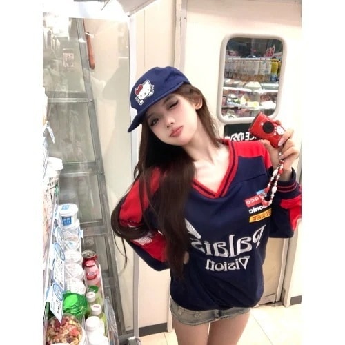 2024秋冬トレンドVネックトップスバイカラー長袖かわいいK-POPTロング白レディース韓国風ロゴ衣ルーズゆったりカジュアルおしゃれサイズスリーブシルエットファッションサイドシャツフ 2024秋冬トレンドVネックトップスバイカラー長袖かわいいK-POPTロング白レディース韓国風ロゴ衣ルーズゆったりカジュアルおしゃれサイズスリーブシルエットファッションサイドシャツフ