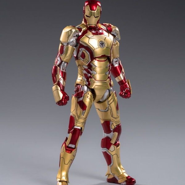 Qoo10] アイアンマンmk42モデル発光関節アベン