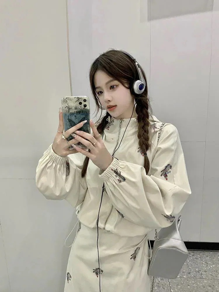 セットアップ 新作登場トップス+ズボン 2点セット パーカー 大きいサイズパーカー スウェット ア ップ 長袖フード付きアウター無地 スウェットパンツ韓国ファッション レディーストレーニングウェアスポ セットアップ 新作登場トップス+ズボン 2点セット パーカー 大きいサイズパーカー スウェット ア ップ 長袖フード付きアウター無地 スウェットパンツ韓国ファッション レディーストレーニングウェアスポ