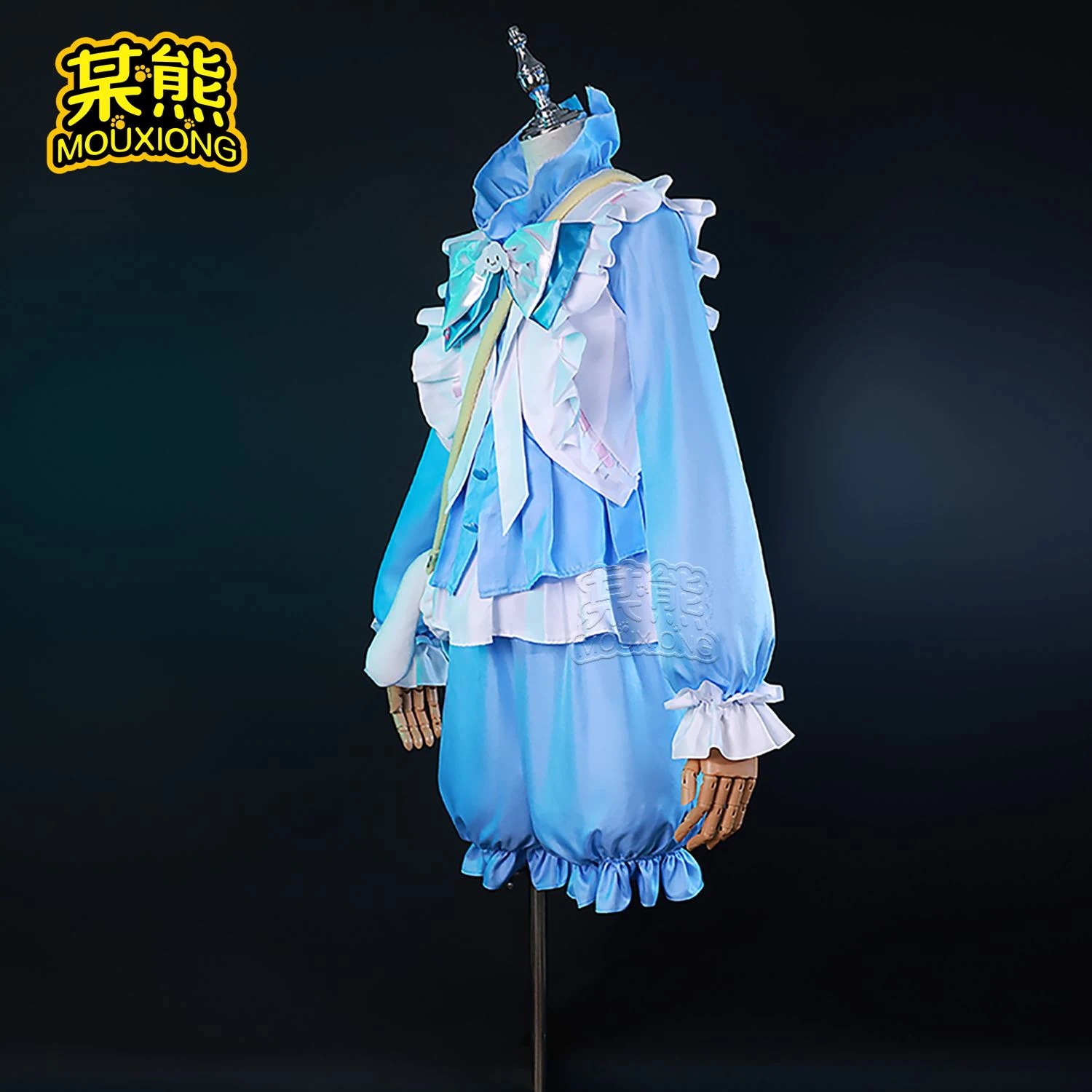 Identity Vアイデンティティ V庭師エマウッズとジョセフにつながるクマの 大きな耳の犬スーツ