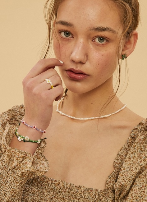 [公式/BTS SUGA着用ブレスレット]シュガブレスレット/デイジー ブレスレット/防弾少年団着用