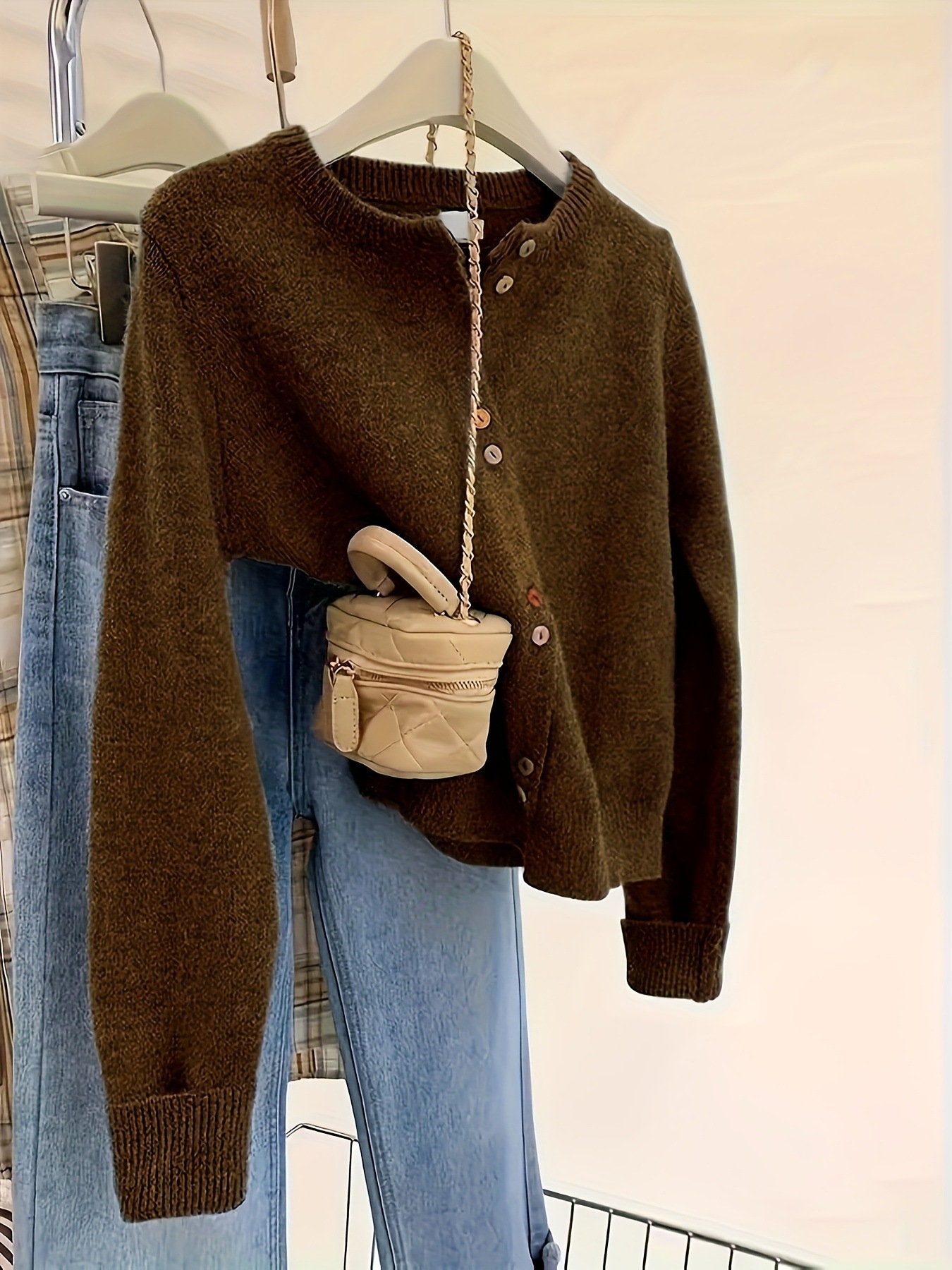 カラフルボタン付き グレー レディース カジュアルカーディガン ラウンドネック オープンフロント ソフト オールシーズン レイヤリング 手洗い ドライクリーニング可 透けない生地 カラフルボタン付き グレー レディース カジュアルカーディガン ラウンドネック オープンフロント ソフト オールシーズン レイヤリング 手洗い ドライクリーニング可 透けない生地