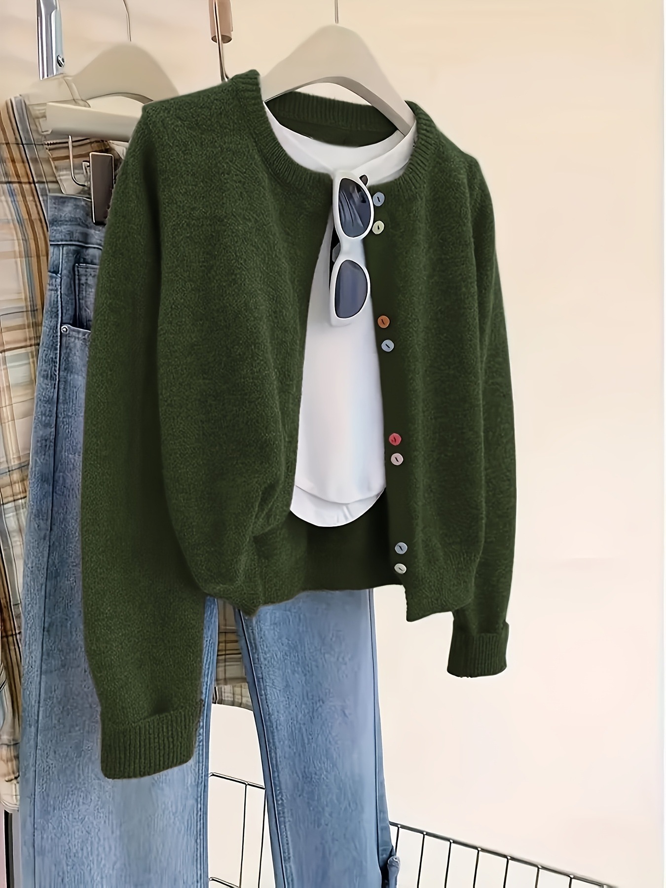 カラフルボタン付き グレー レディース カジュアルカーディガン ラウンドネック オープンフロント ソフト オールシーズン レイヤリング 手洗い ドライクリーニング可 透けない生地 カラフルボタン付き グレー レディース カジュアルカーディガン ラウンドネック オープンフロント ソフト オールシーズン レイヤリング 手洗い ドライクリーニング可 透けない生地