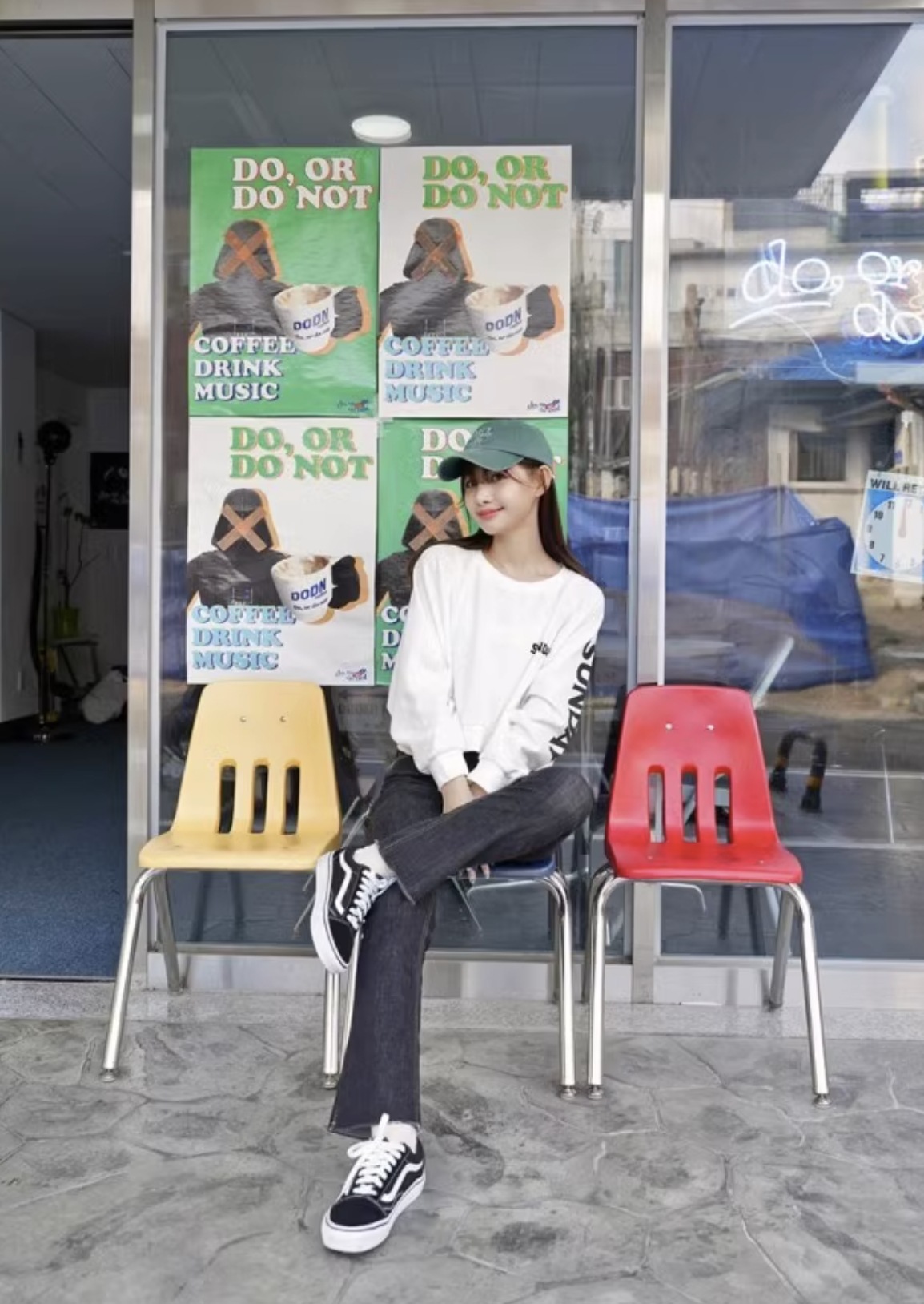 レディース パンツ ボトムス デニム Gパン デニムパンツ カジュアルパンツ アンクル丈 セミフレア 細身 ブーツカット かわいい 大人可愛い カジュアル 上品 おしゃれ かっこいい こなれ感 ラフ レディース パンツ ボトムス デニム Gパン デニムパンツ カジュアルパンツ アンクル丈 セミフレア 細身 ブーツカット かわいい 大人可愛い カジュアル 上品 おしゃれ かっこいい こなれ感 ラフ