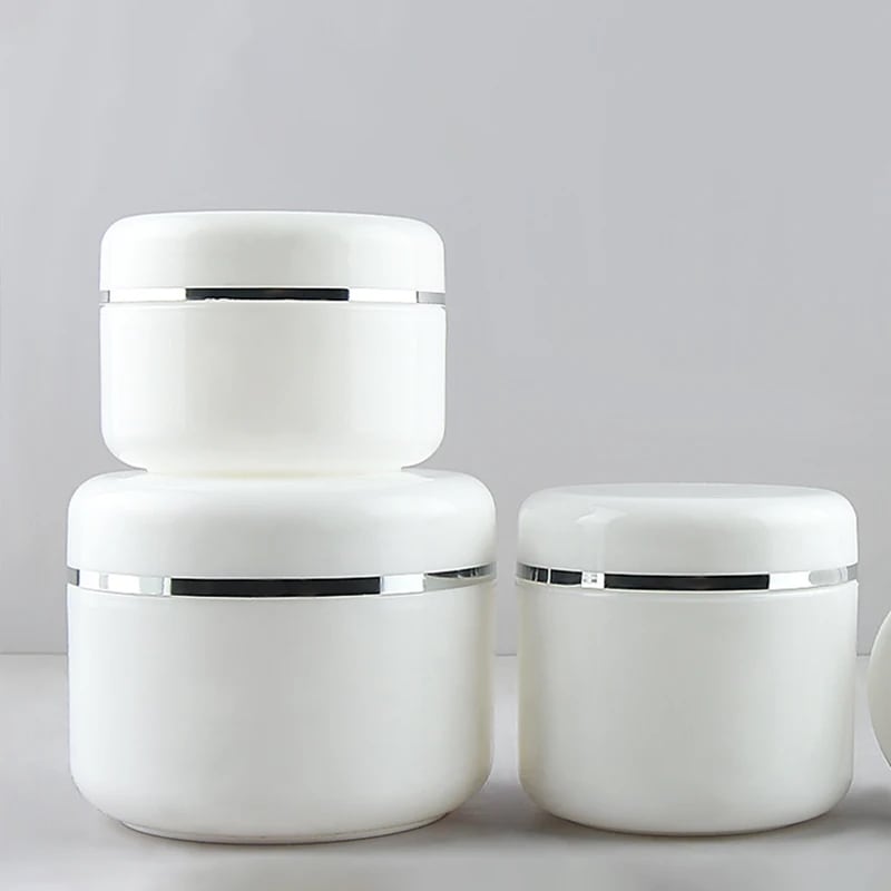 化粧用の空のプラスチック製サンプルボトル,化粧品用の詰め替え可能な容器,黒と白,30個,10g,20g,30g,50g,100g